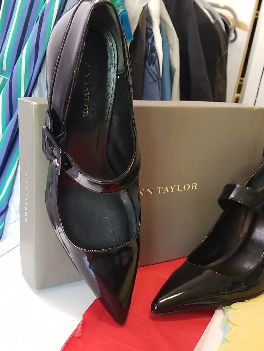 Ann Taylor Christie pointy toe Mary Jane Heels size 7 patent leather NWT - Picture 4 of 5